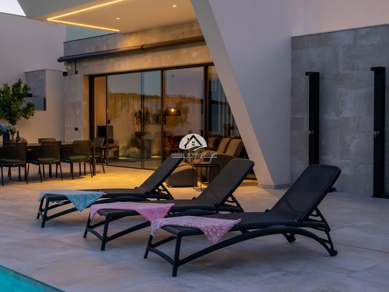 Villa for Sale in Rojales Rojales - Ciudad Quesada, Alicante 5