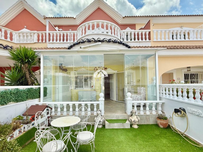 Town House for Sale in Benijofar Benijofar, Alicante 1