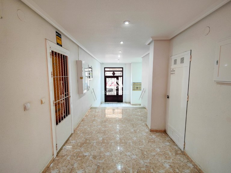 Apartment for Sale in Antonio Machado Torrevieja, Alicante 27