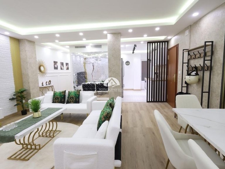 Apartment for Sale in Centro Torrevieja, Alicante 3