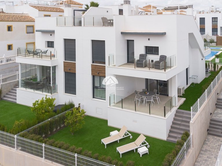 Apartment for Sale in Entre Naranjos Vistabella Golf Vistabella Golf, Alicante 2