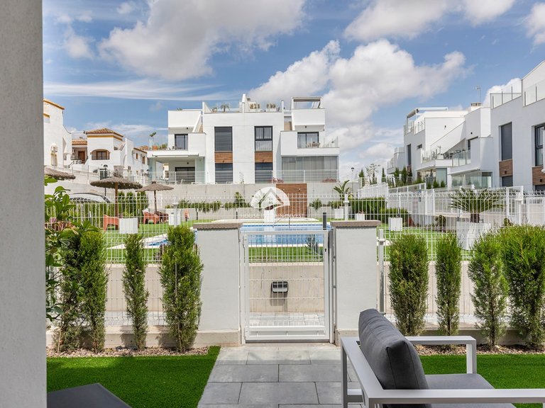 Apartment for Sale in Entre Naranjos Vistabella Golf Vistabella Golf, Alicante 9