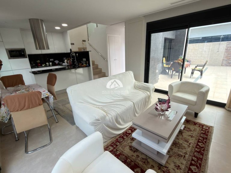 Villa for Sale in Benijofar Benijofar, Alicante 3