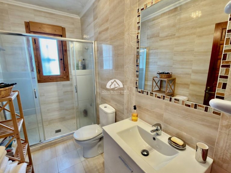 Villa for Sale in Ciudad Quesada Rojales - Ciudad Quesada, Alicante 10