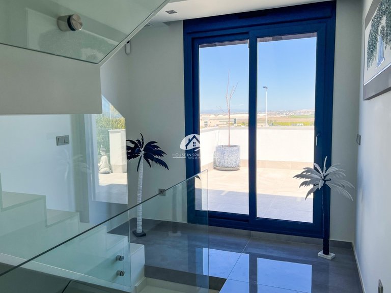 Villa for Sale in Los Balcones Torrevieja, Alicante 36