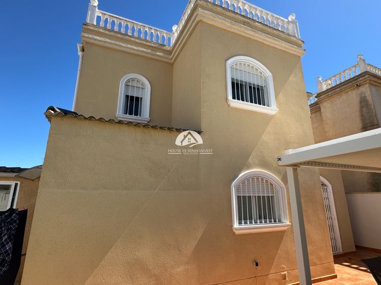 Villa for Sale in Nueva Torrevieja Torrevieja, Alicante 40