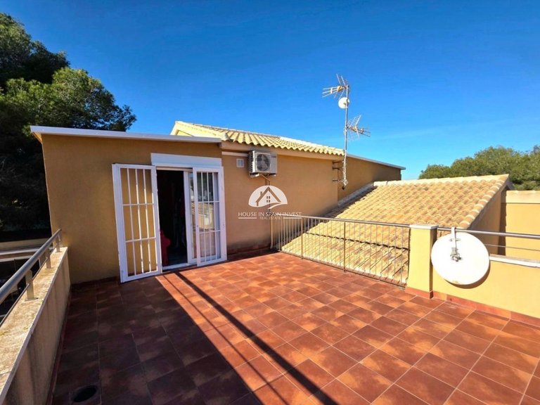 Villa for Sale in Dehesa de Campoamor Orihuela Costa, Alicante 19