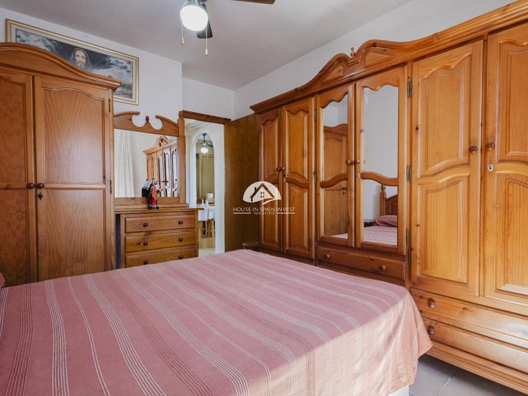 Penthouse for Sale in El Acequion - Los Náufragos Torrevieja, Alicante 33