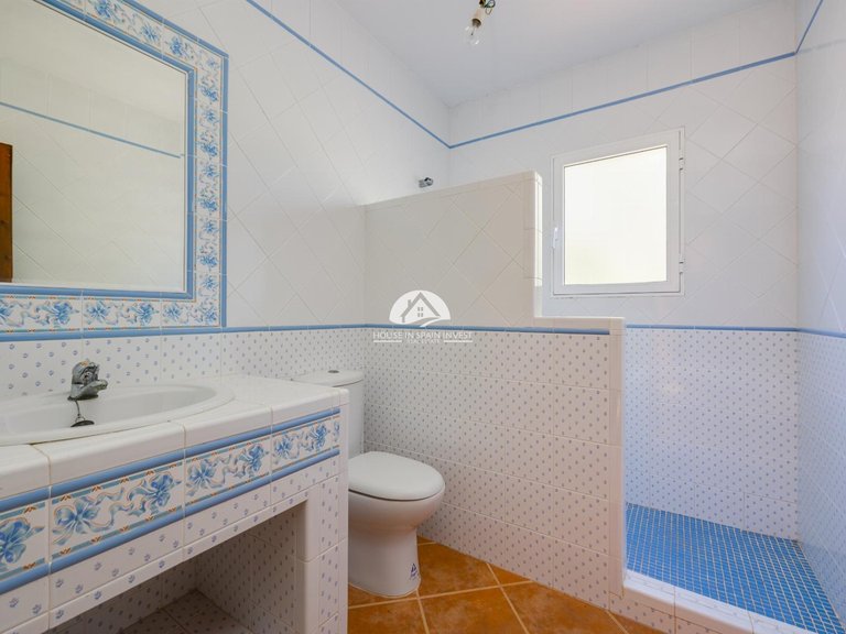 Villa for Sale in San Miguel de Salinas San Miguel De Salinas, Alicante 30
