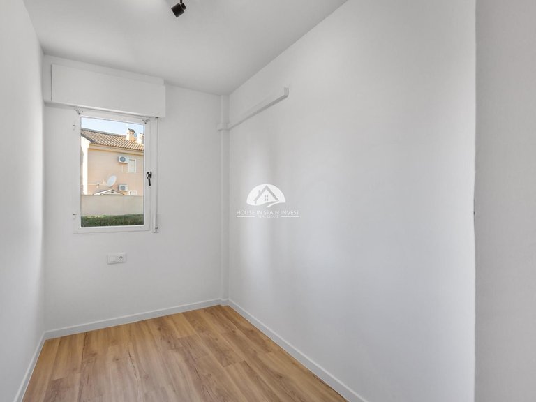 Apartment for Sale in La Mata Torrevieja, Alicante 18