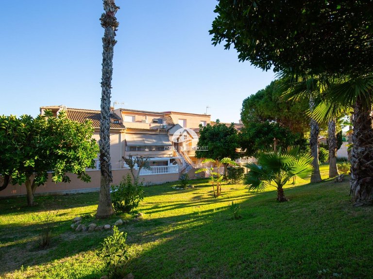 Apartment for Sale in La Mata Torrevieja, Alicante 25