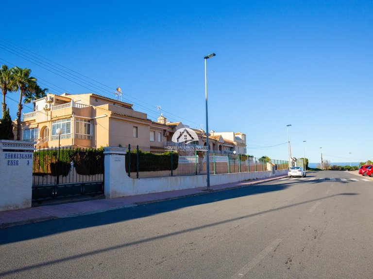 Apartment for Sale in La Mata Torrevieja, Alicante 30