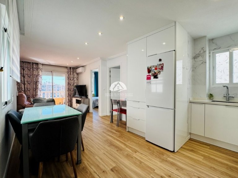 Apartment for Sale in Pueblo Guardamar Del Segura, Alicante 1