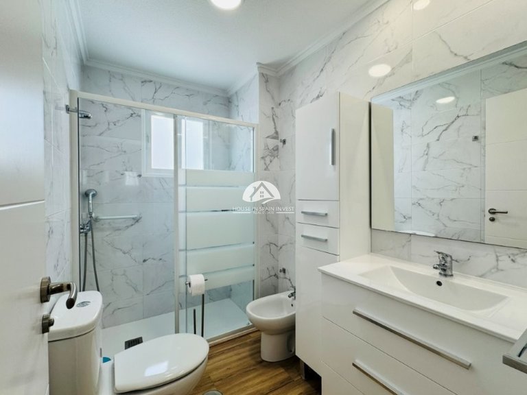 Apartment for Sale in Pueblo Guardamar Del Segura, Alicante 4