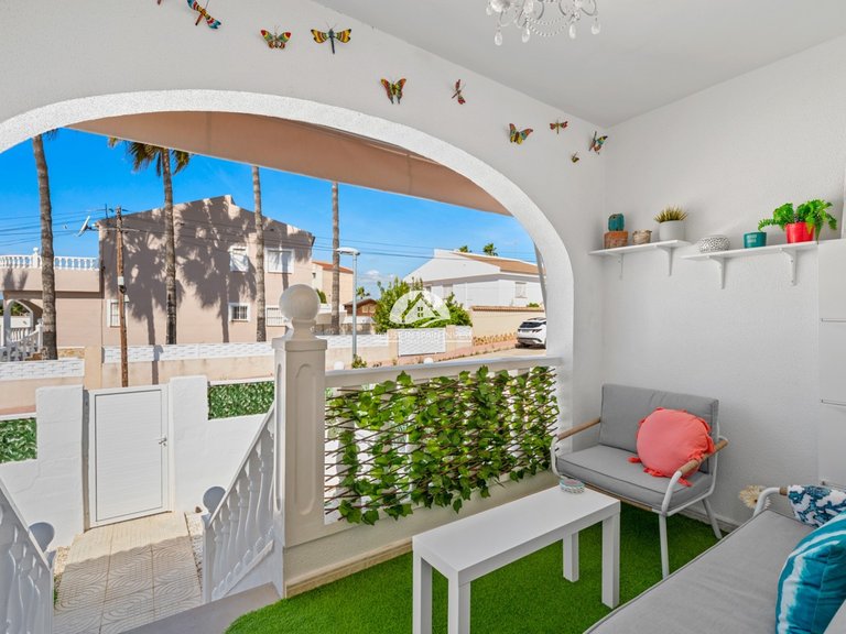 Villa for Sale in Monte Azul Benijofar, Alicante 3