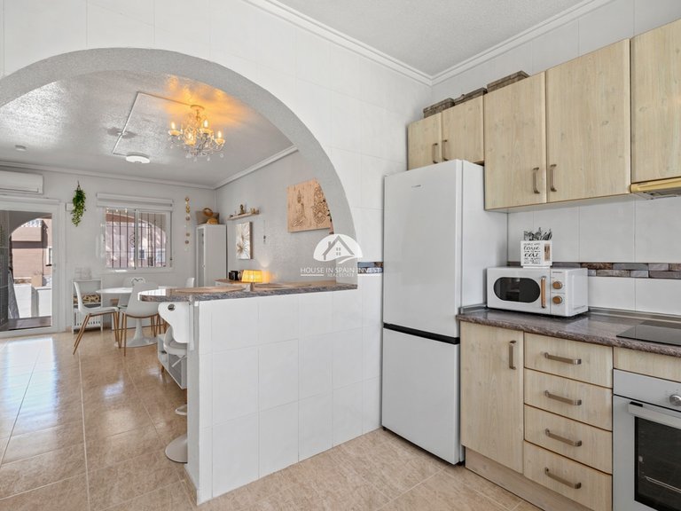 Villa for Sale in Monte Azul Benijofar, Alicante 11