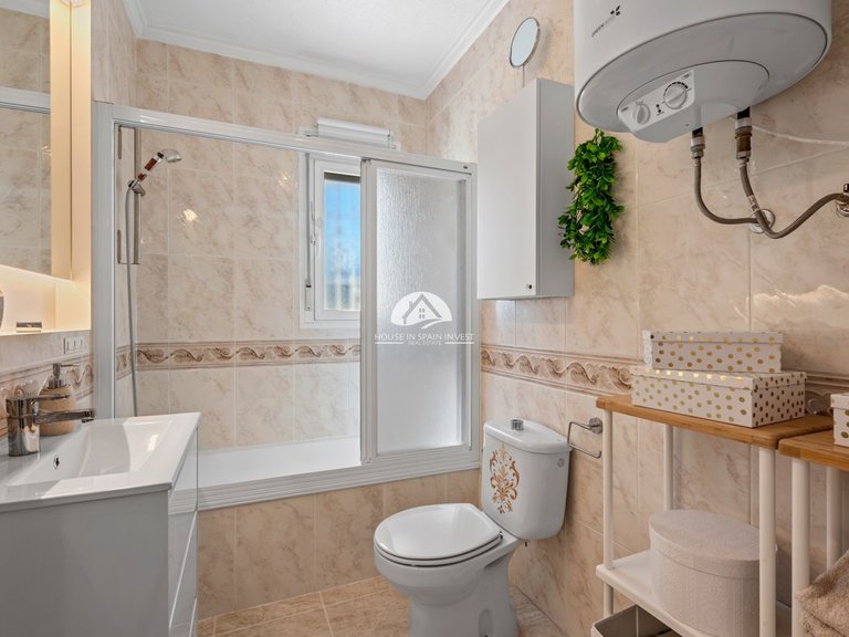 Villa for Sale in Monte Azul Benijofar, Alicante 19