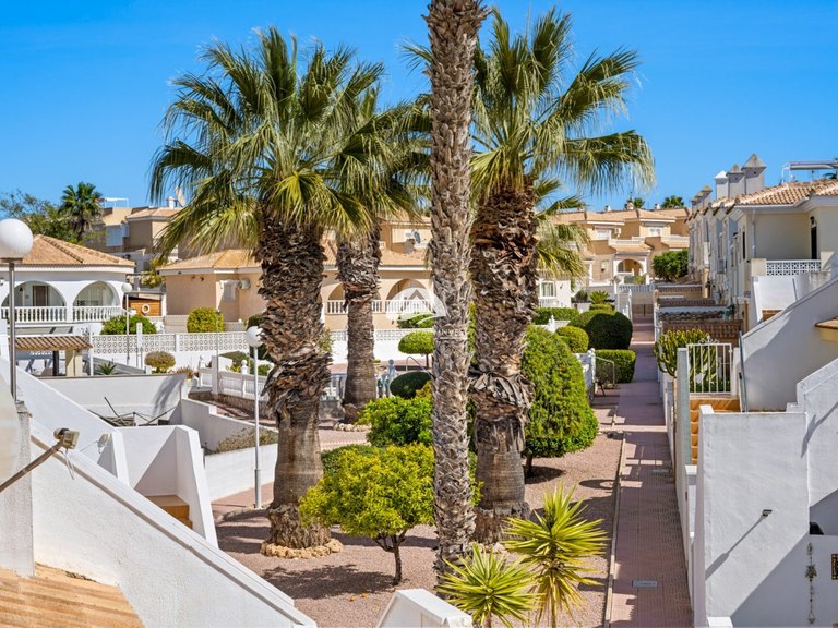 Villa for Sale in Monte Azul Benijofar, Alicante 34