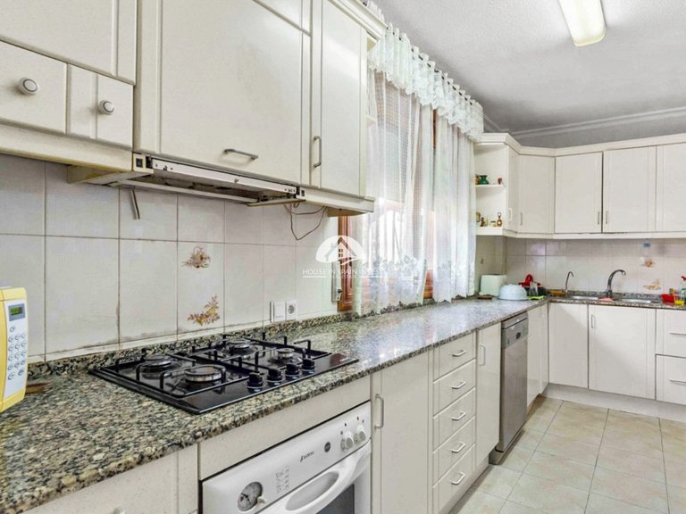 Villa for Sale in Los Balcones Torrevieja, Alicante 11