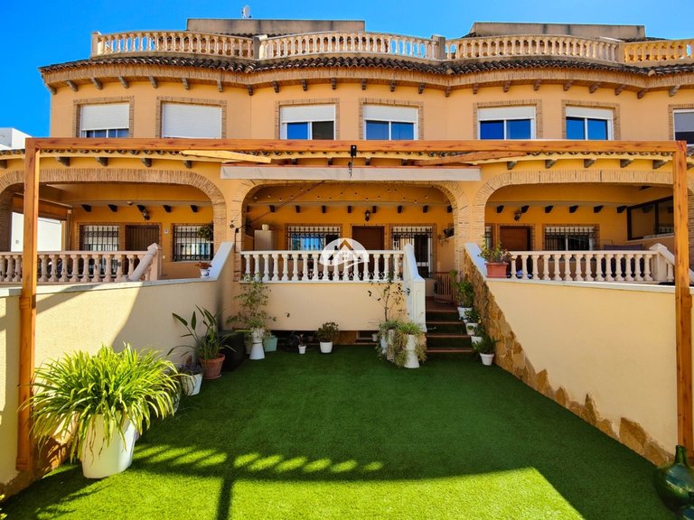 Town House for Sale in Guardamar - El Raso Guardamar Del Segura, Alicante 1