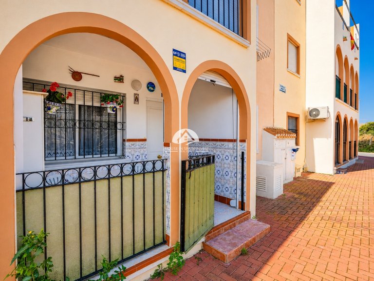 Apartment for Sale in El Acequion - Los Náufragos Torrevieja, Alicante 2