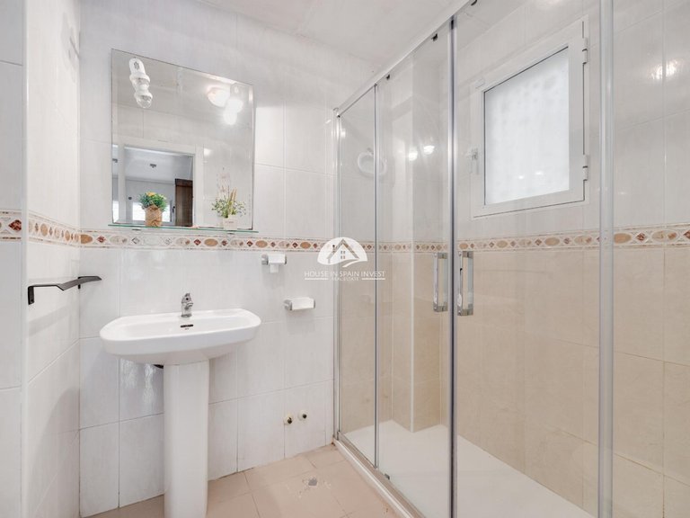 Apartment for Sale in El Acequion - Los Náufragos Torrevieja, Alicante 19