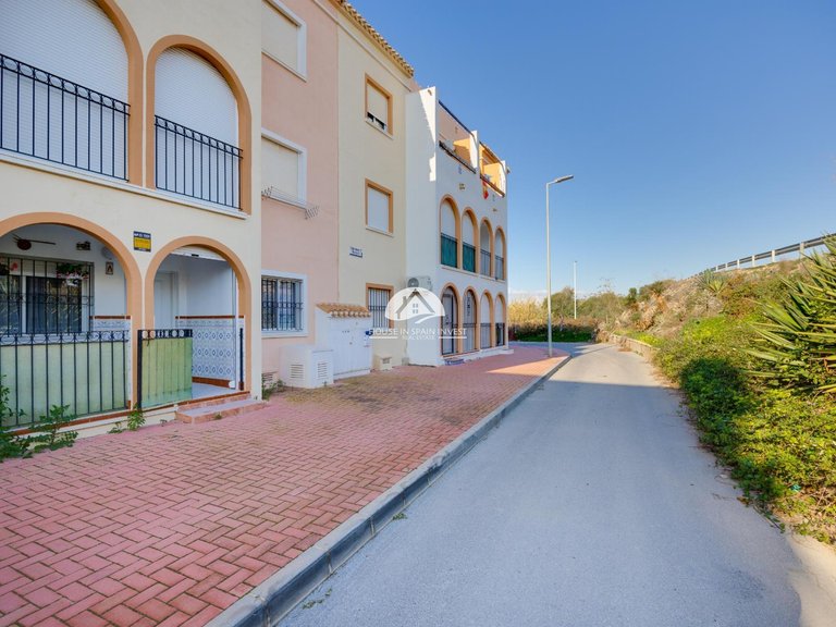 Apartment for Sale in El Acequion - Los Náufragos Torrevieja, Alicante 27
