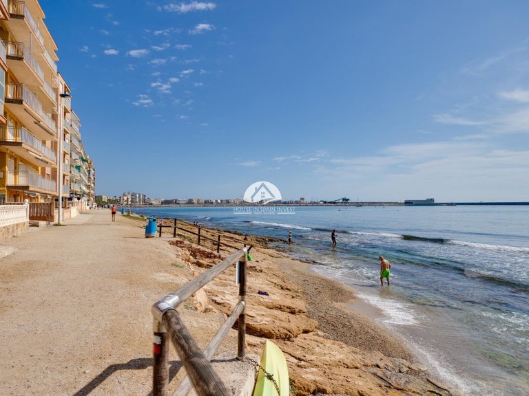 Apartment for Sale in El Acequion - Los Náufragos Torrevieja, Alicante 31