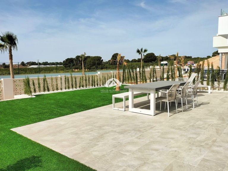Villa for Sale in Pilar de la Horadada Pilar De La Horadada, Alicante 3