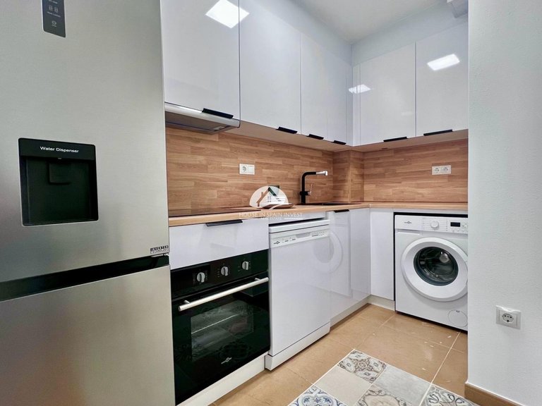 Apartment for Sale in El Acequion - Los Náufragos Torrevieja, Alicante 10