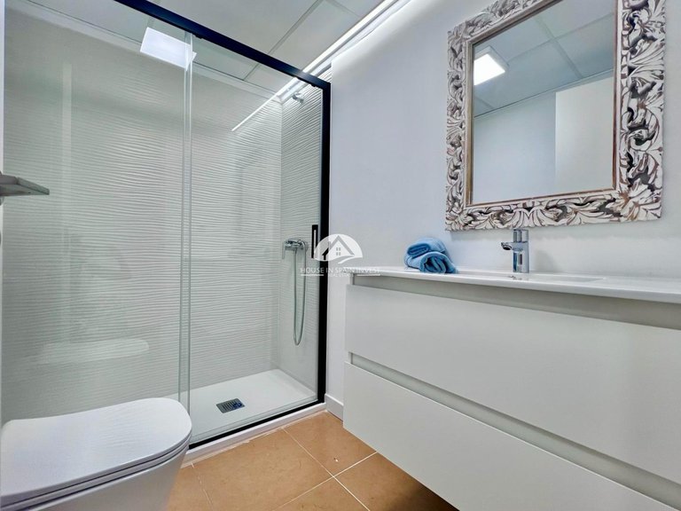 Apartment for Sale in El Acequion - Los Náufragos Torrevieja, Alicante 16