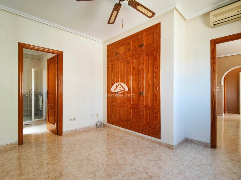 Villa for Sale in Bigastro Bigastro, Alicante 43