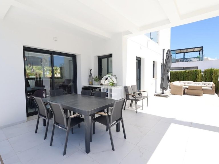 Villa for Sale in La Marquesa Rojales - Ciudad Quesada, Alicante 4