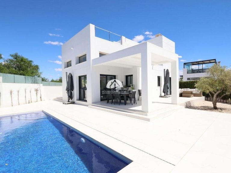 Villa for Sale in La Marquesa Rojales - Ciudad Quesada, Alicante 26