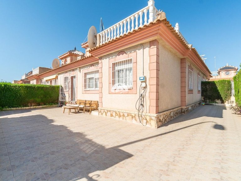 Town House for Sale in Playa Flamenca Orihuela Costa, Alicante 1