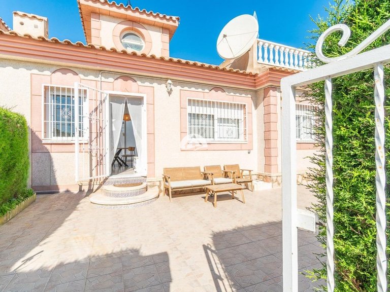 Town House for Sale in Playa Flamenca Orihuela Costa, Alicante 5
