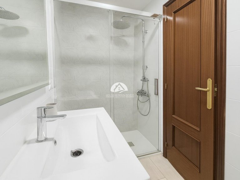Apartment for Sale in El Acequion - Los Náufragos Torrevieja, Alicante 8