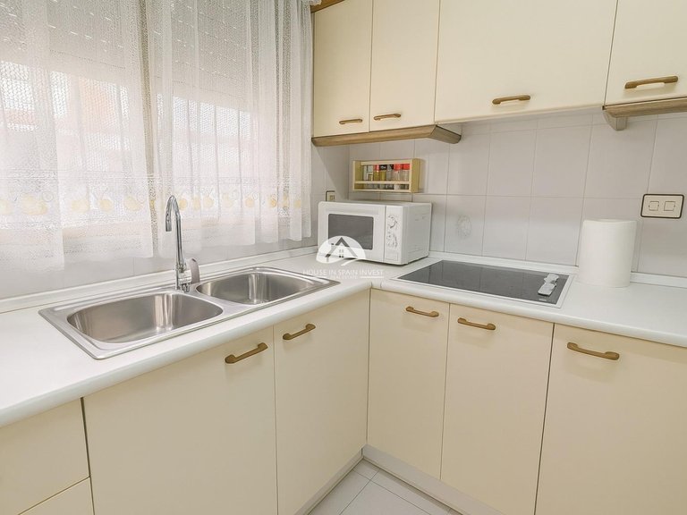 Apartment for Sale in El Acequion - Los Náufragos Torrevieja, Alicante 11