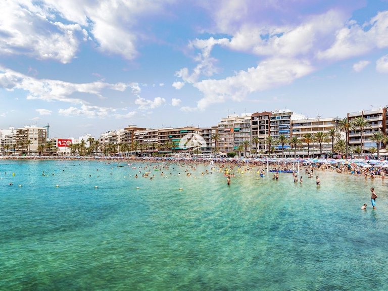 Apartment for Sale in El Acequion - Los Náufragos Torrevieja, Alicante 36