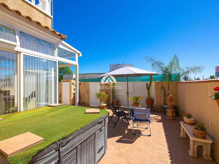 Villa for Sale in Lomas de Cabo Roig Orihuela Costa, Alicante 34