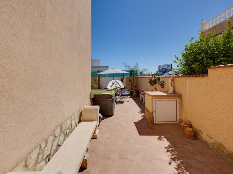Villa for Sale in Lomas de Cabo Roig Orihuela Costa, Alicante 45