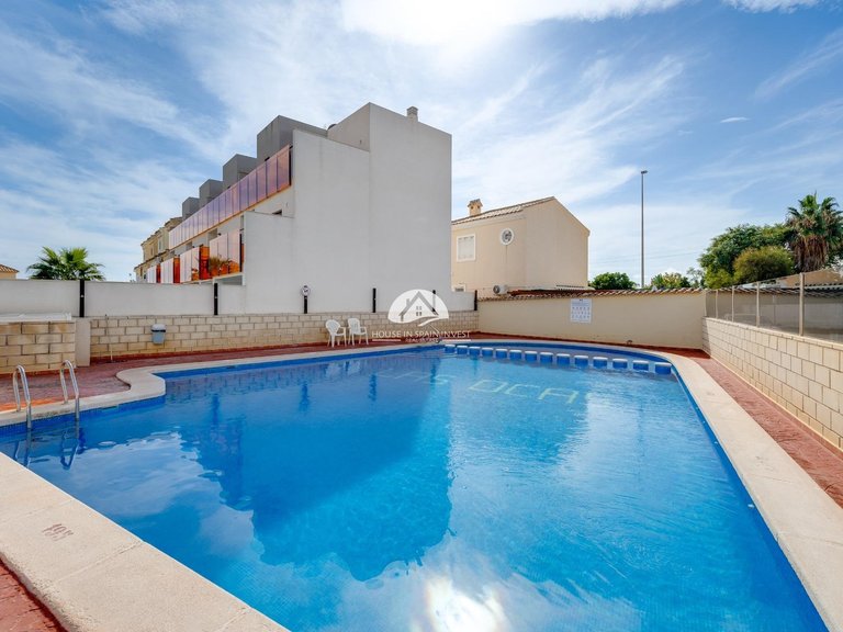 Villa for Sale in Lomas de Cabo Roig Orihuela Costa, Alicante 46