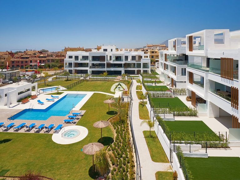 Apartment for Sale in Spain Estepona (málaga), Indefined 19