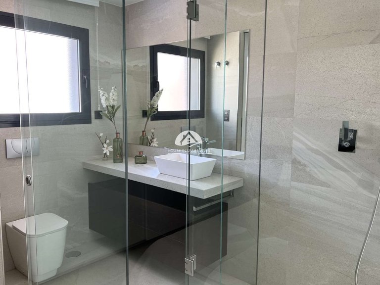 Villa for Sale in Ciudad Quesada Rojales - Ciudad Quesada, Alicante 46