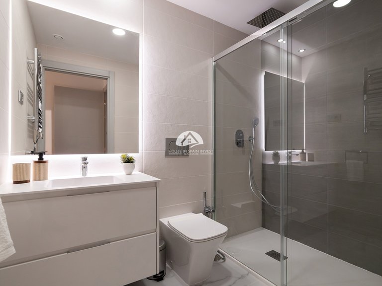 Apartment for Sale in Spain Benidorm, Alicante 15
