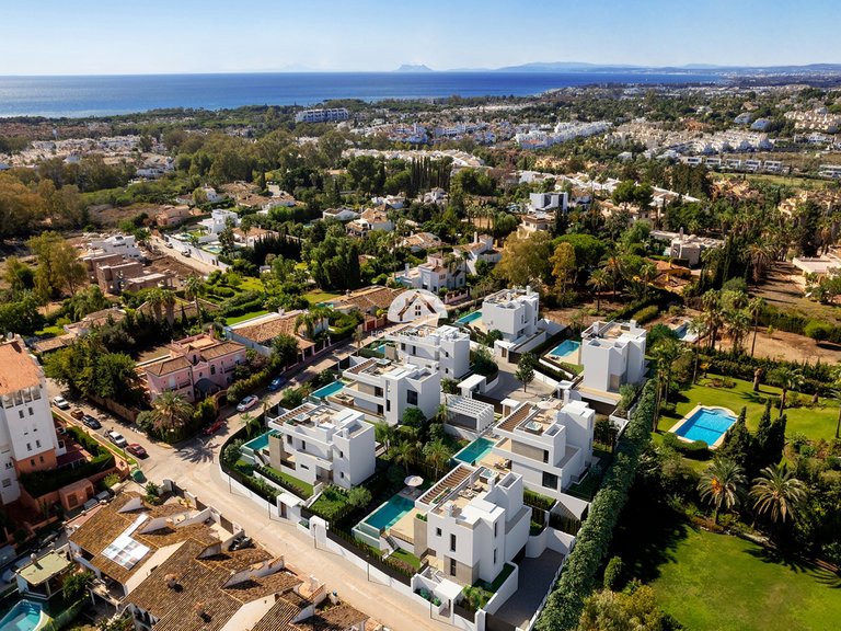Villa for Sale in Spain Estepona (málaga), Indefined 2