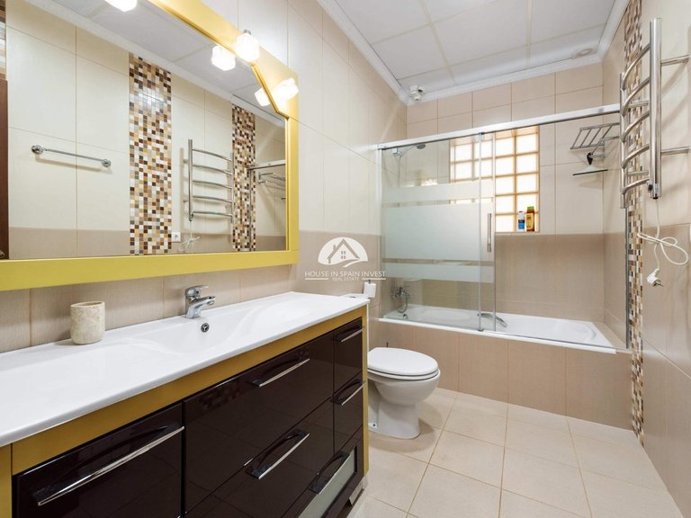 Villa for Sale in Dehesa de Campoamor Orihuela Costa, Alicante 11