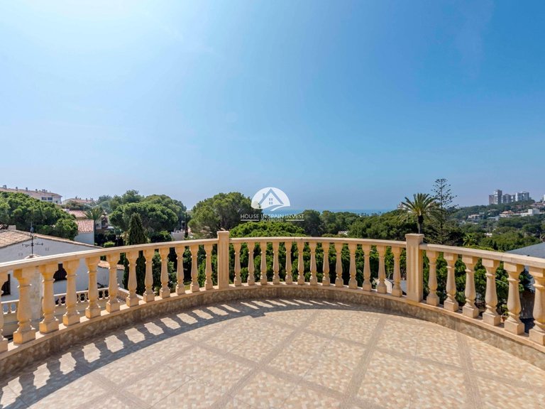 Villa for Sale in Dehesa de Campoamor Orihuela Costa, Alicante 23