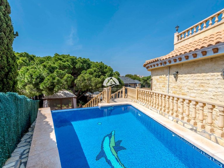 Villa for Sale in Dehesa de Campoamor Orihuela Costa, Alicante 29