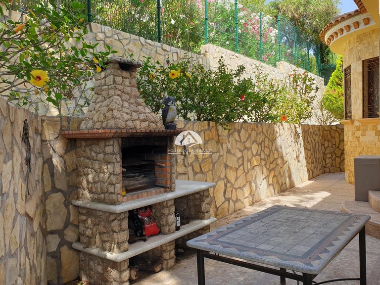 Villa for Sale in Dehesa de Campoamor Orihuela Costa, Alicante 38